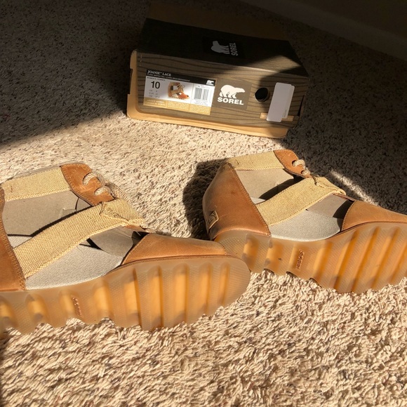 Sorel Joanie lace up wedge size 10-like new - Picture 9 of 9